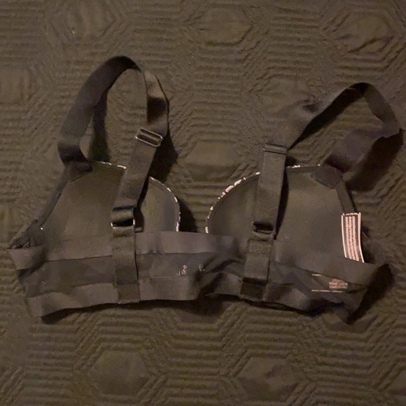 Victoria’s Secret bra - Picture 2 of 3